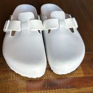 Birkenstock clogs white